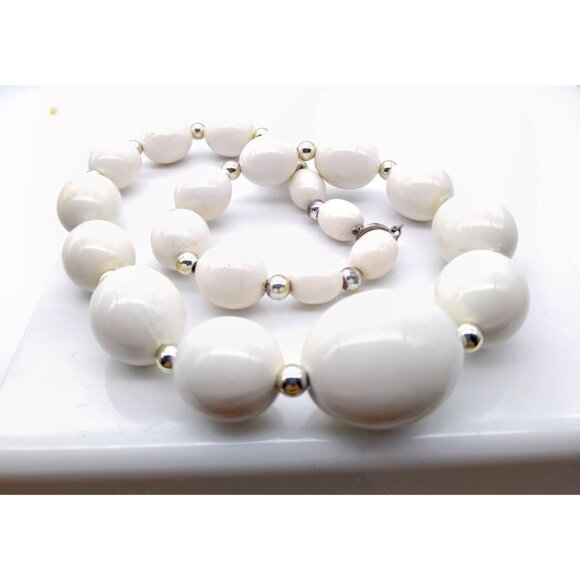 Vintage White Lucite Beaded Necklace with Silver Tone Spacers for a Classic - Picture 3 of 3